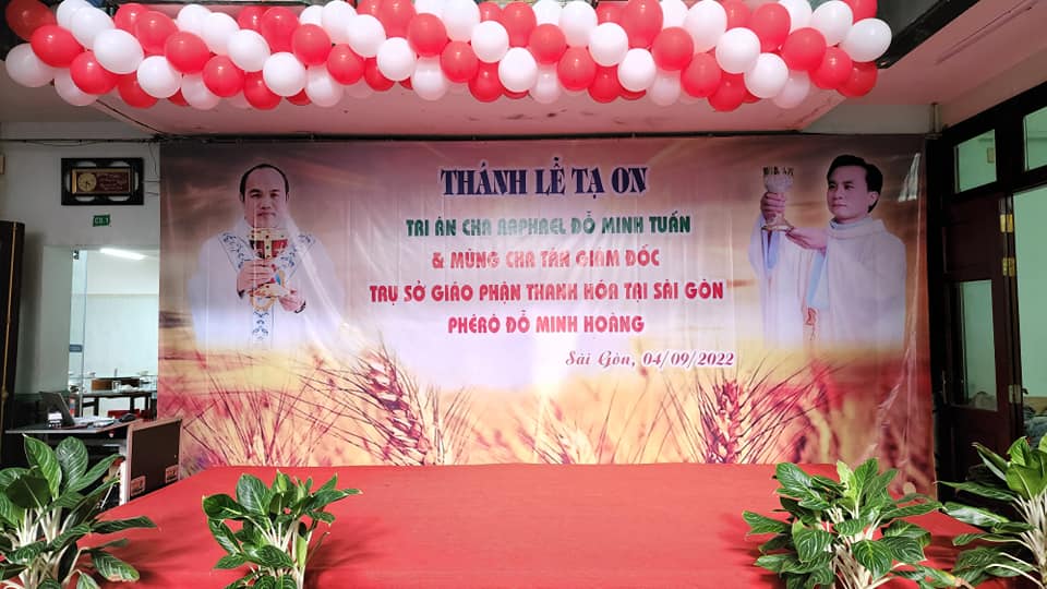 Kính thưa Quý Đức Tổng, Quý Đức cha, Quý cha, Quý Ân nhân, Quý Đồng hương cùng Q